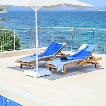 빌라 Luxury Beach House, Private Pool, Stunning Sunsets, Karpuz