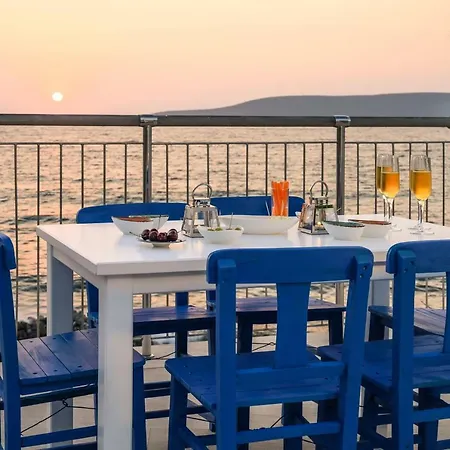 빌라 Luxury Beach House, Private Pool, Stunning Sunsets, Karpuz *