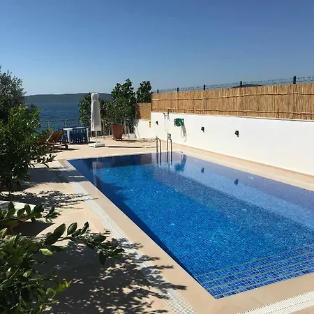فيلة Luxury House, Private Pool, Stunning Sunsets, Karpuz