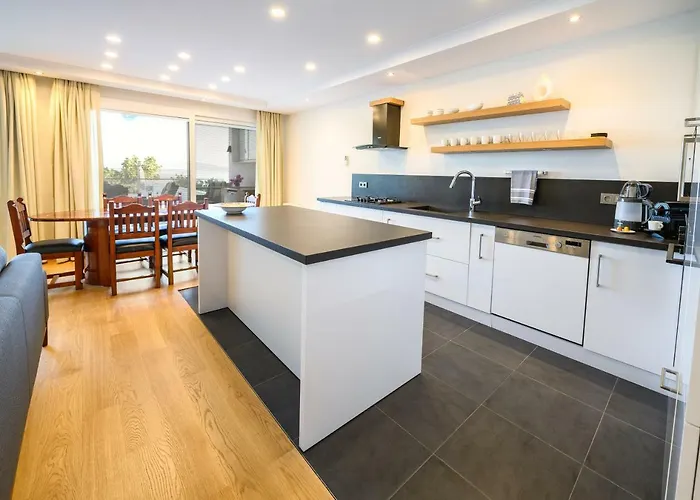 Villa Luxury House, Private Pool, Stunning Sunsets, Karpuz